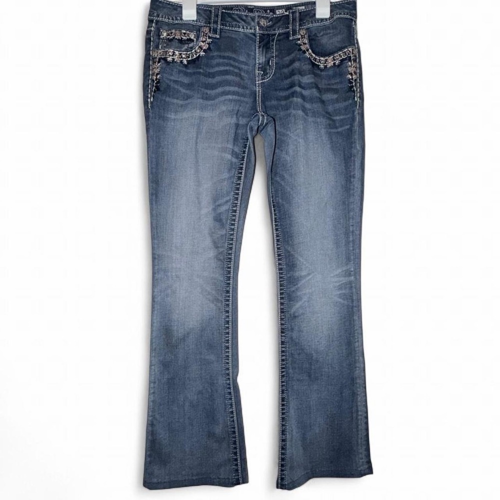 Miss Me Blue Denim Embroidered Pocket jeans. Size 29 - Picture 3 of 8